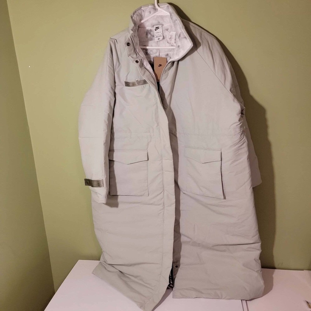 Nike Sportswear Therma-FIT Repel Oversized Parka Small